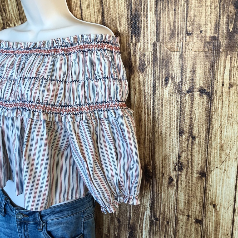 NWT Gianni Bini Magda off the shoulders top - Picture 3 of 8